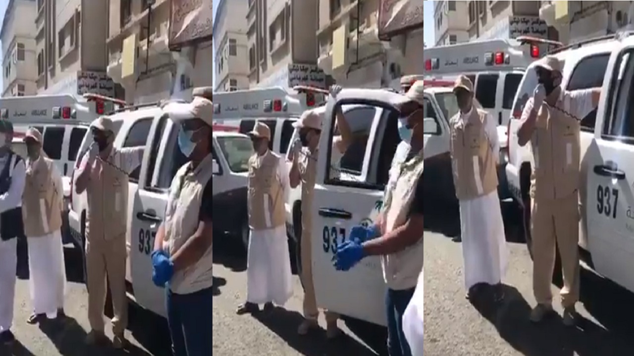 فيديو.. وزارة الصحة تزور أحد الأحياء بالطائف لفحص السكان من أمام الأبواب