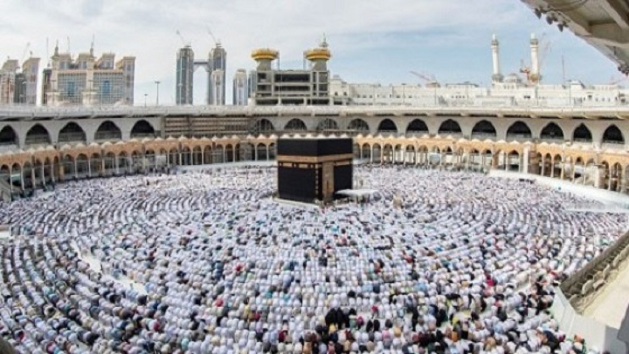بالفيديو.. خطبة الجمعة من المسجد الحرام