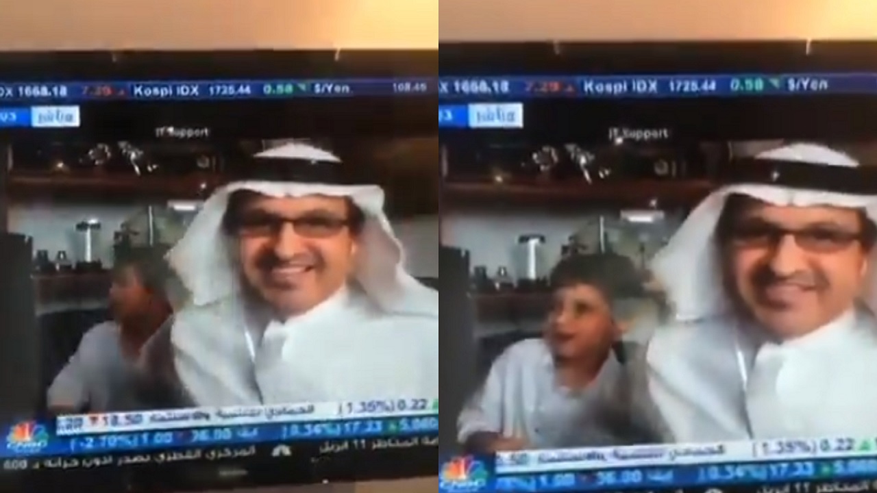 بالفيديو..موقف كوميدي لمحلل اقتصادي في مداخلة على الهواء من المنزل