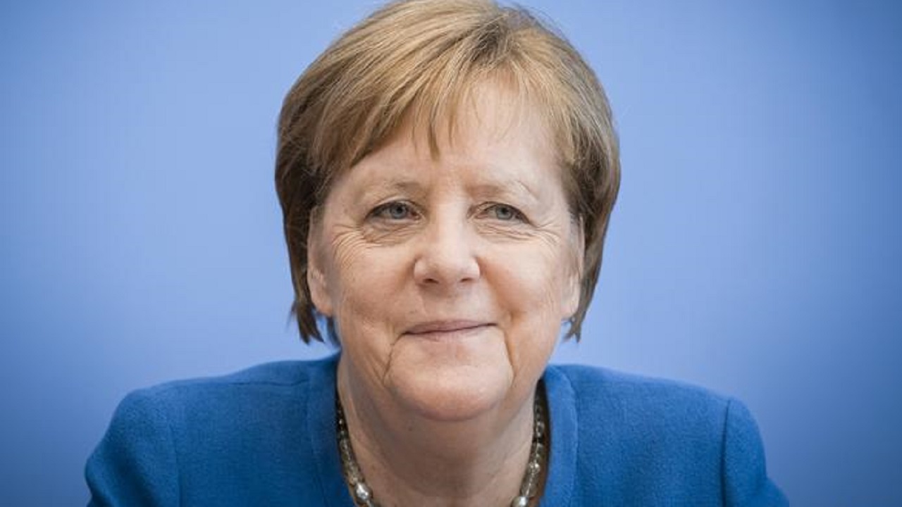 «ميركل» تنهي فترة الحجر الصحي
