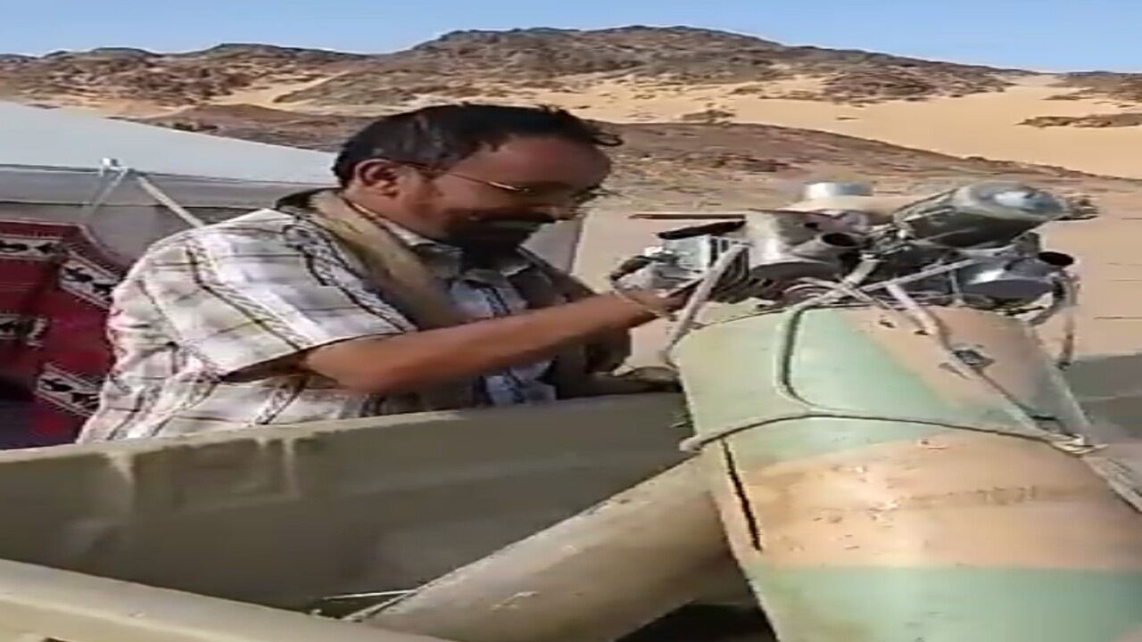 بالفيديو.. الجيش اليمني يسقط مسيرة حوثية مفخخة في الجوف