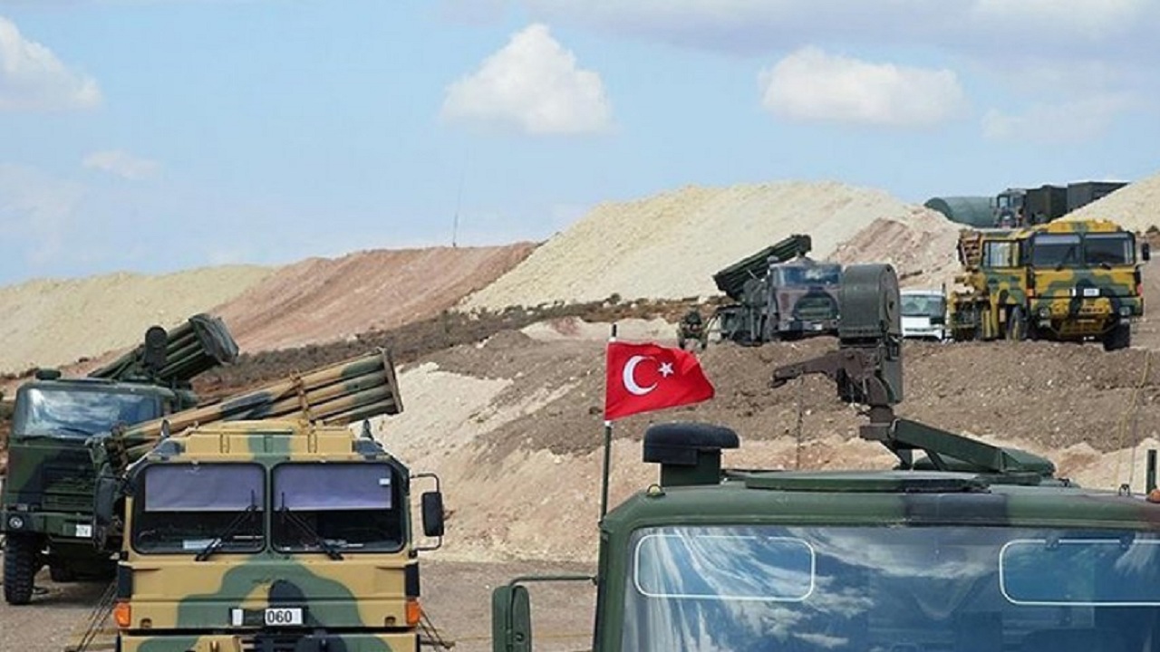 انفجار قنبلة في قافلة تركية بإدلب السورية