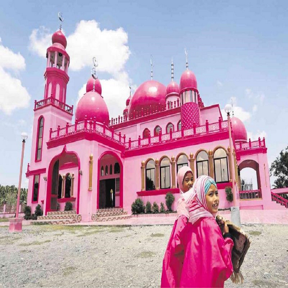 زيارة المسجد الوردي &#8220;ديماوكوم&#8221; أشهر طقوس الفلبين لاستقبال رمضان