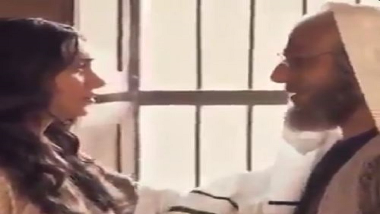 شاهد.. مشهد غير مألوف في مسلسل «أم هارون» يثير الجدل