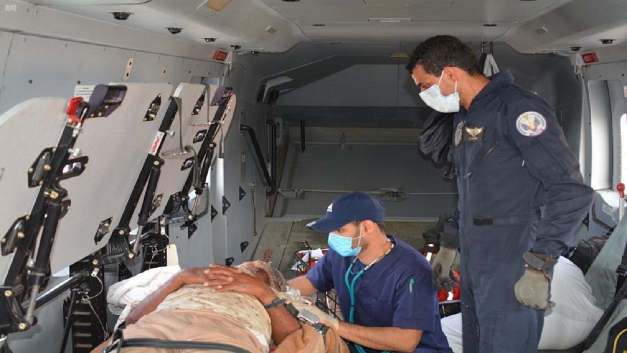 طيران الأمن ينقذ مسنّاً تعرض لإصابة بالظهر بالمدينة المنورة (صور)