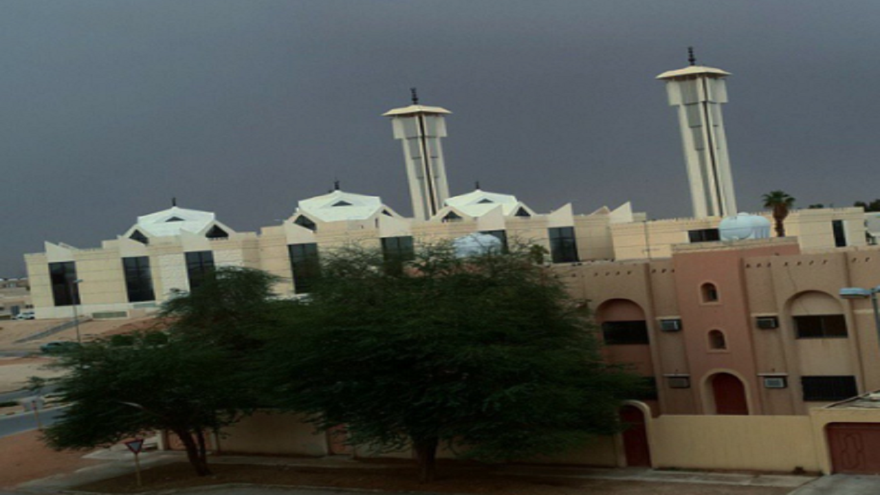 انقطاع التيار الكهربائي بمدينة الملك عبدالعزيز السكنية بخشم العان