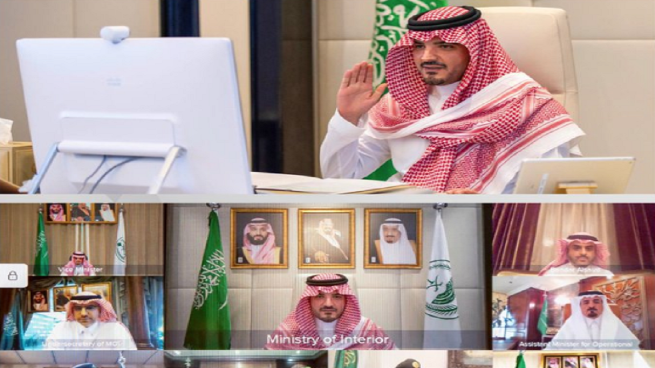 الأمير عبدالعزيز بن سعود يلتقي كبار مسؤولي وزارة الداخلية وقادة القطاعات الأمنية