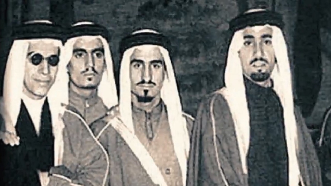 شاهد.. لقطات نادرة من حياة الأمير بندر آل سعود