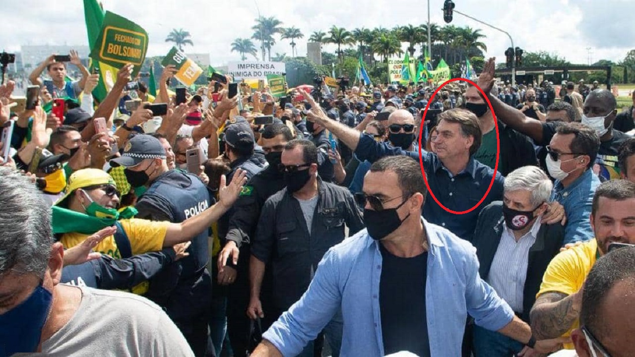 تصرف جنوني من رئيس البرازيل رغم ارتفاع الإصابات