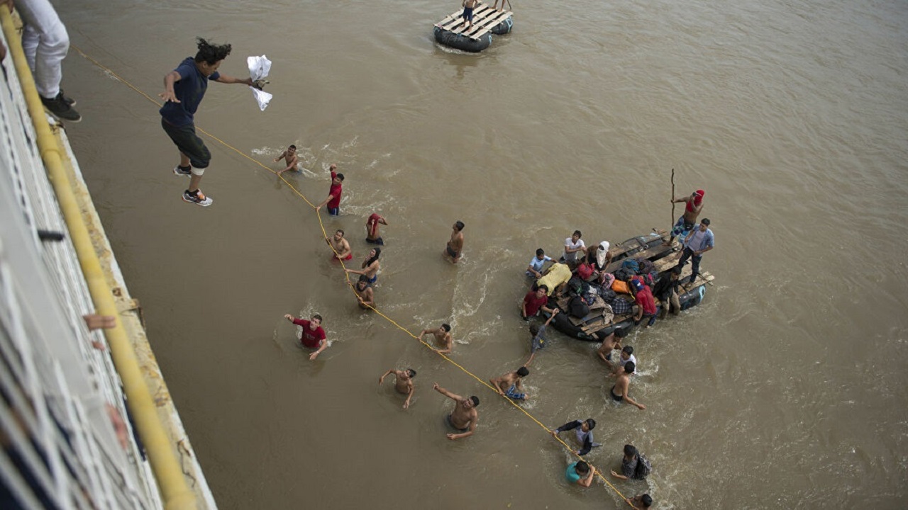 اتهام جديد لإيران بإغراق مهاجرين أفغان بعد تعذيبهم