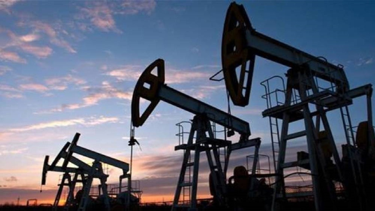 أسعار النفط ترتفع 2% &#8220;برنت&#8221; فوق 40 دولارا و&#8221;الأمريكي&#8221; قرب 38 دولارا