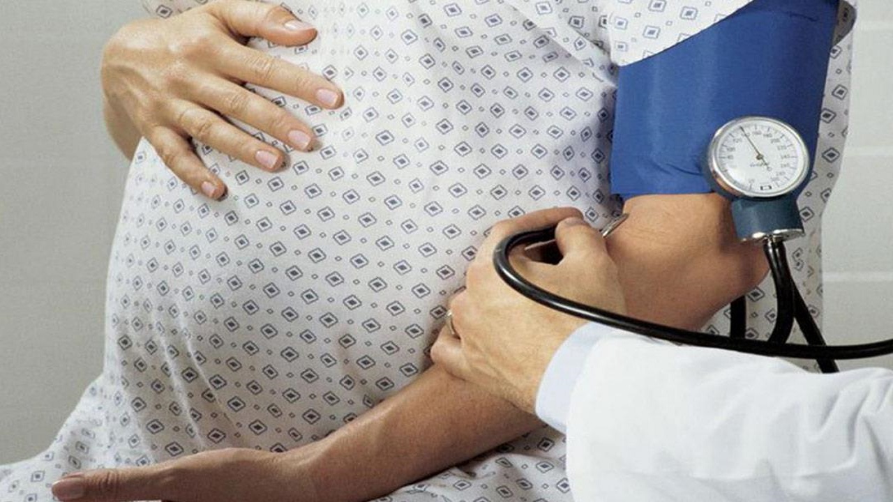 تحذير من تناول أحد أدوية الضغط المرتفع أثناء الحمل