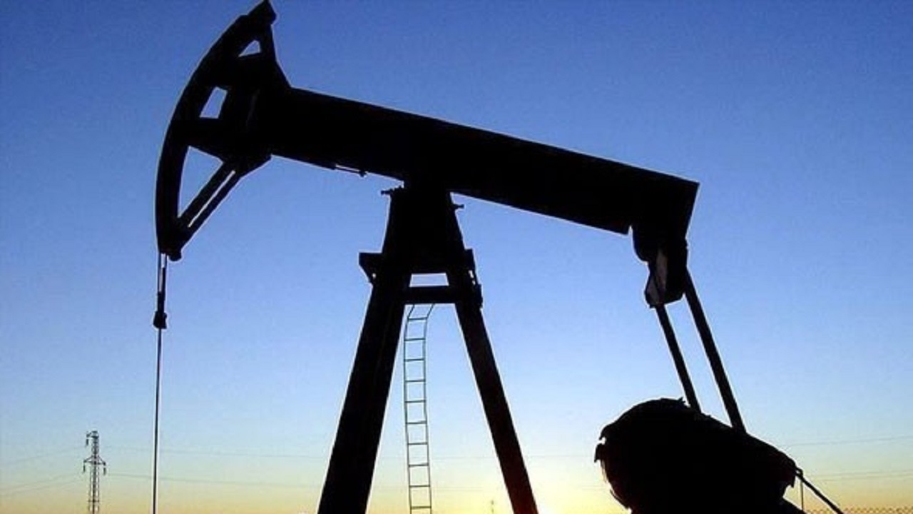 سعر نفط خام القياس العالمي ينخفض بنسبة 3.4%