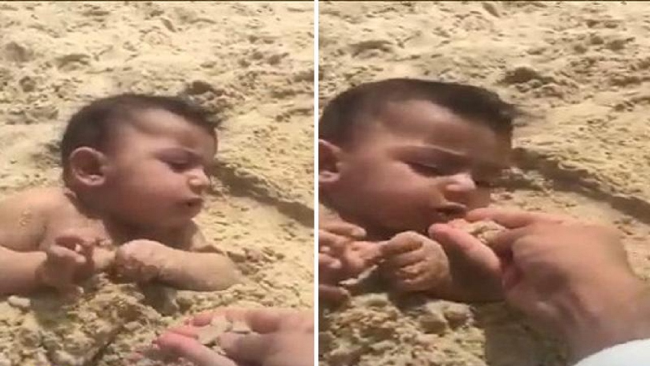 شاهد.. حقوق الإنسان تباشر فيديو دفن رضيع وإطعامه حبات الرمل