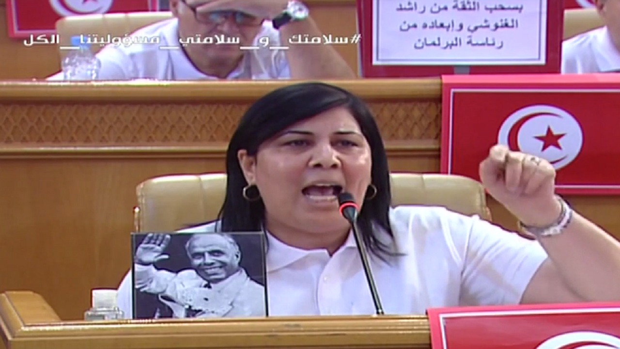 بالفيديو..برلمانية تونسية تجلد الغنوشي: &#8221; قياداتكم إخوانية ومصنفة إرهابية &#8220;