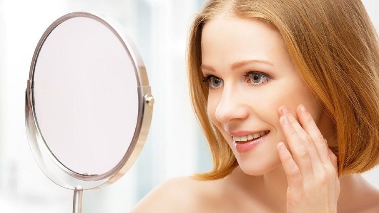 أطعمة تغذي البشرة  أفضل من الكريمات ومستحضرات التجميل