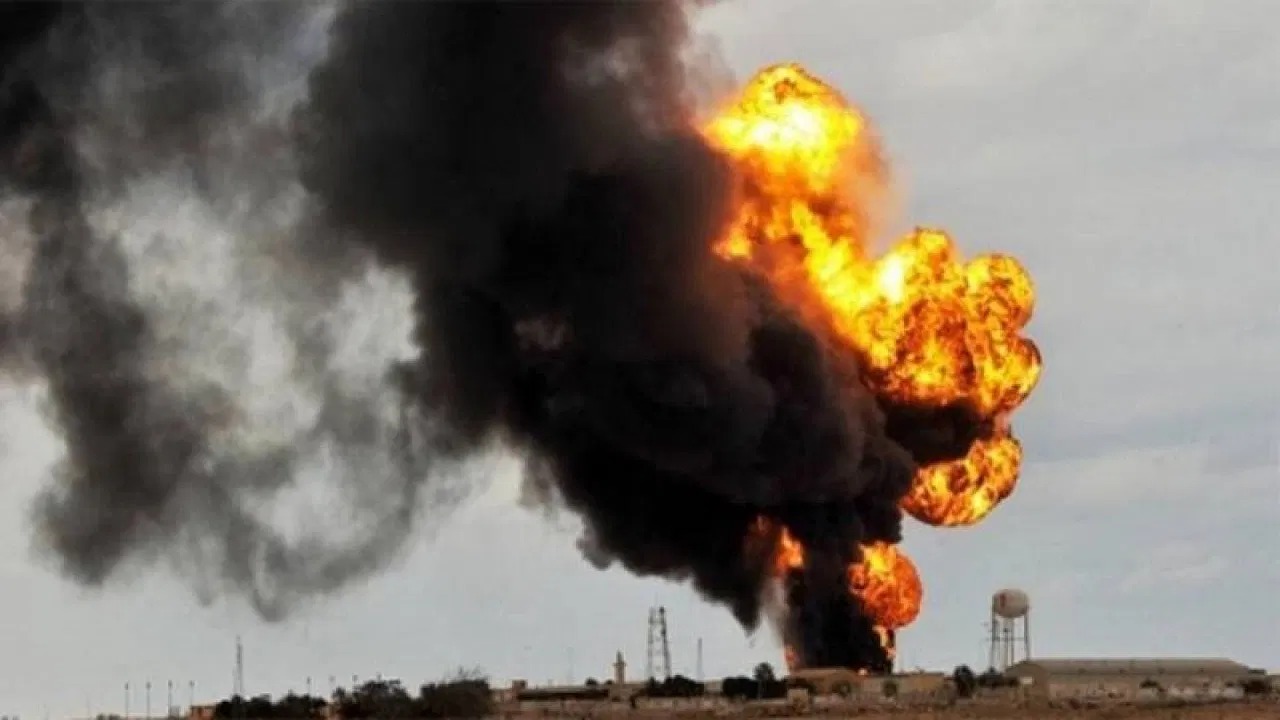 الأحمري يحلل انفجارات وحرائق إيران: إهانة علنية لـ «نمر من ورق»