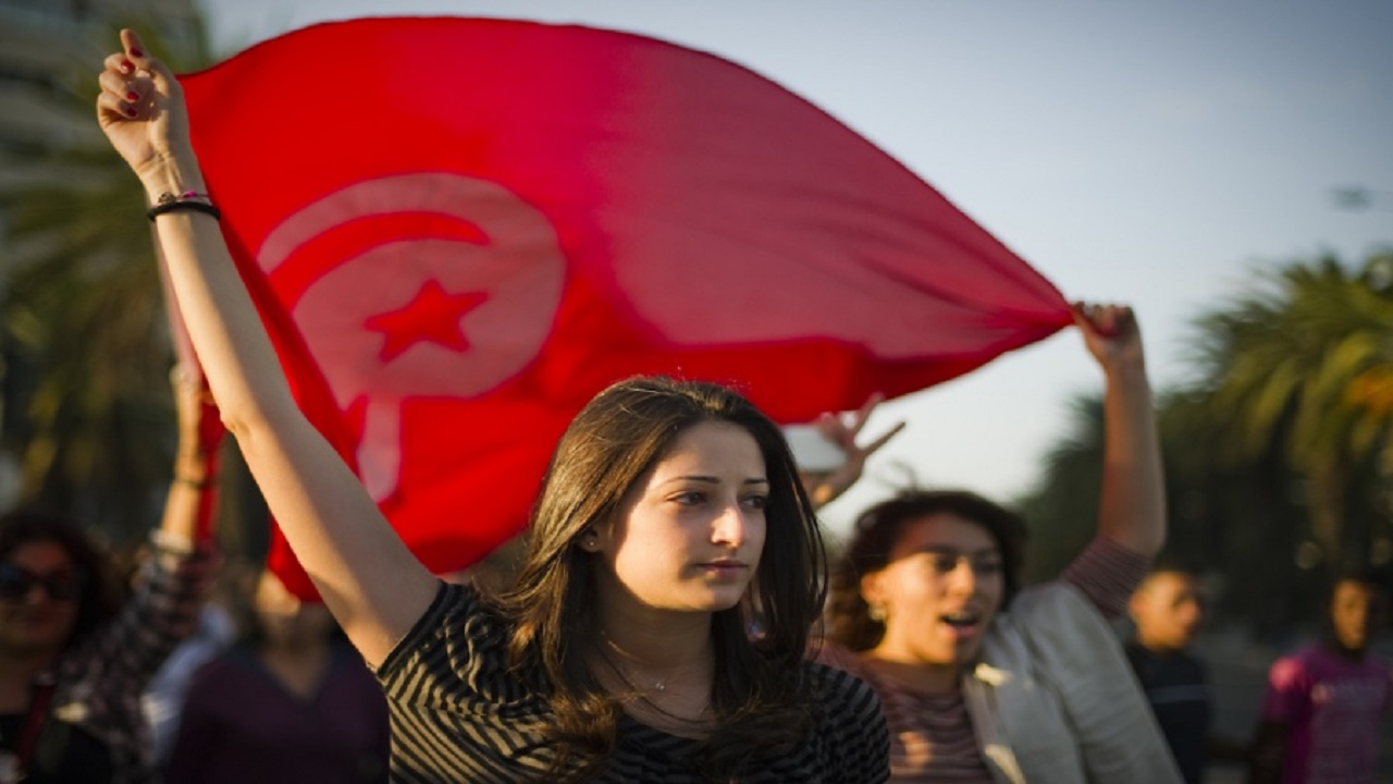 إثارة الجدل في تونس حول اشتراط زواج غير المسلمين من التونسيات