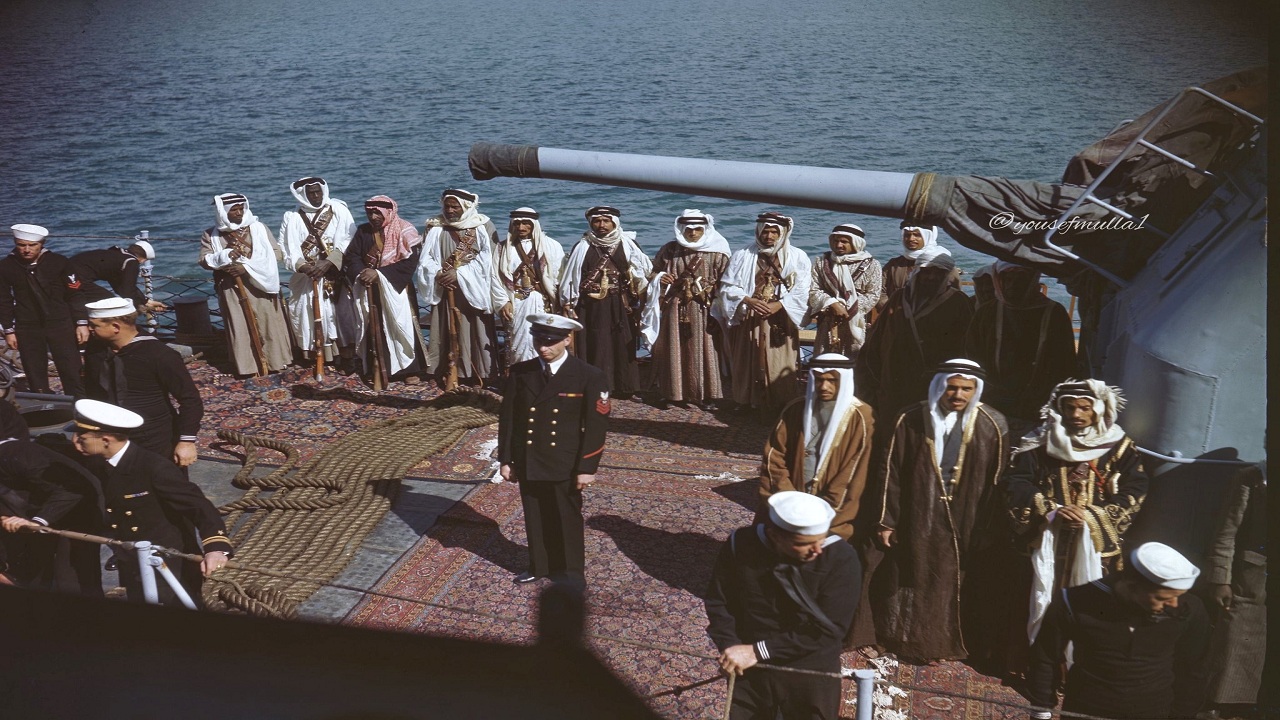 صور نادرة لمرافقين الملك عبدالعزيز خلال رحلته إلى مصر