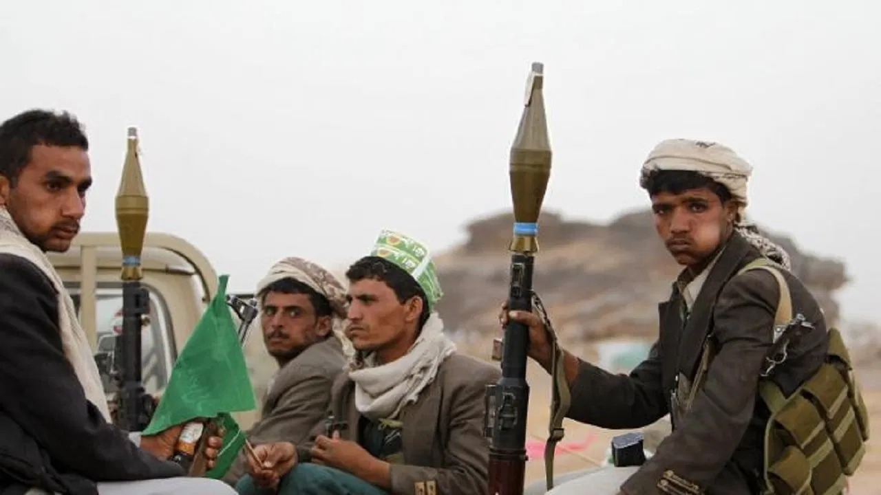 الحوثيون يستهدفون حيا سكنيا في مأرب والضحايا أطفال