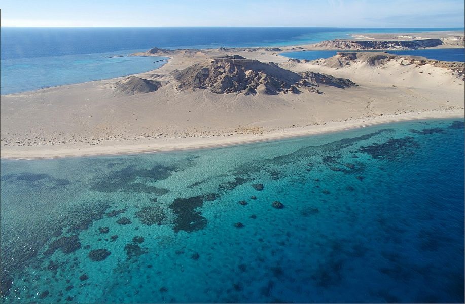 صورة بديعة لمشروع ” أمالا ” الواقع على البحر الأحمر