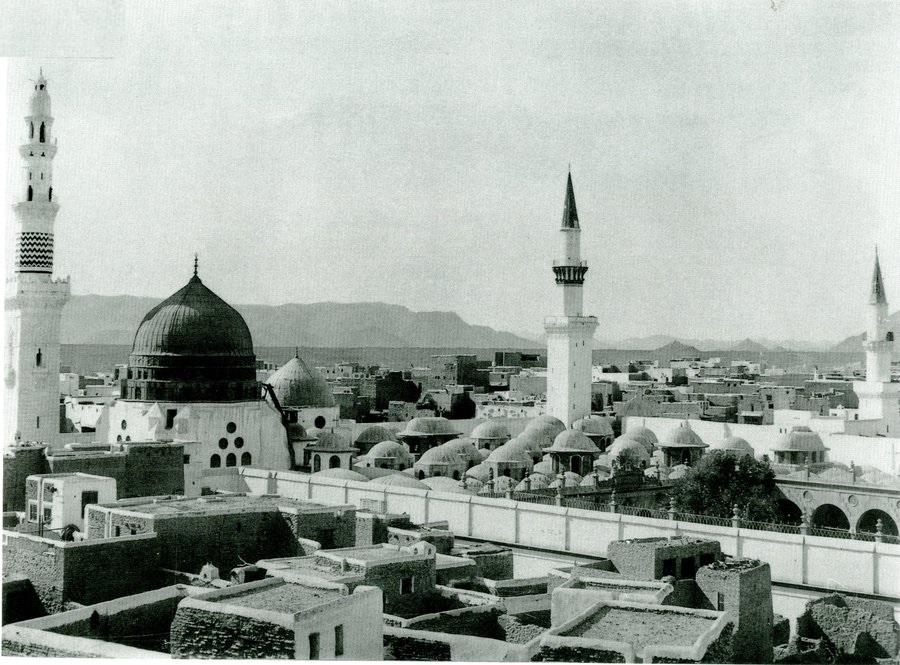 لقطة قديمة للمسجد النبوي الشريف