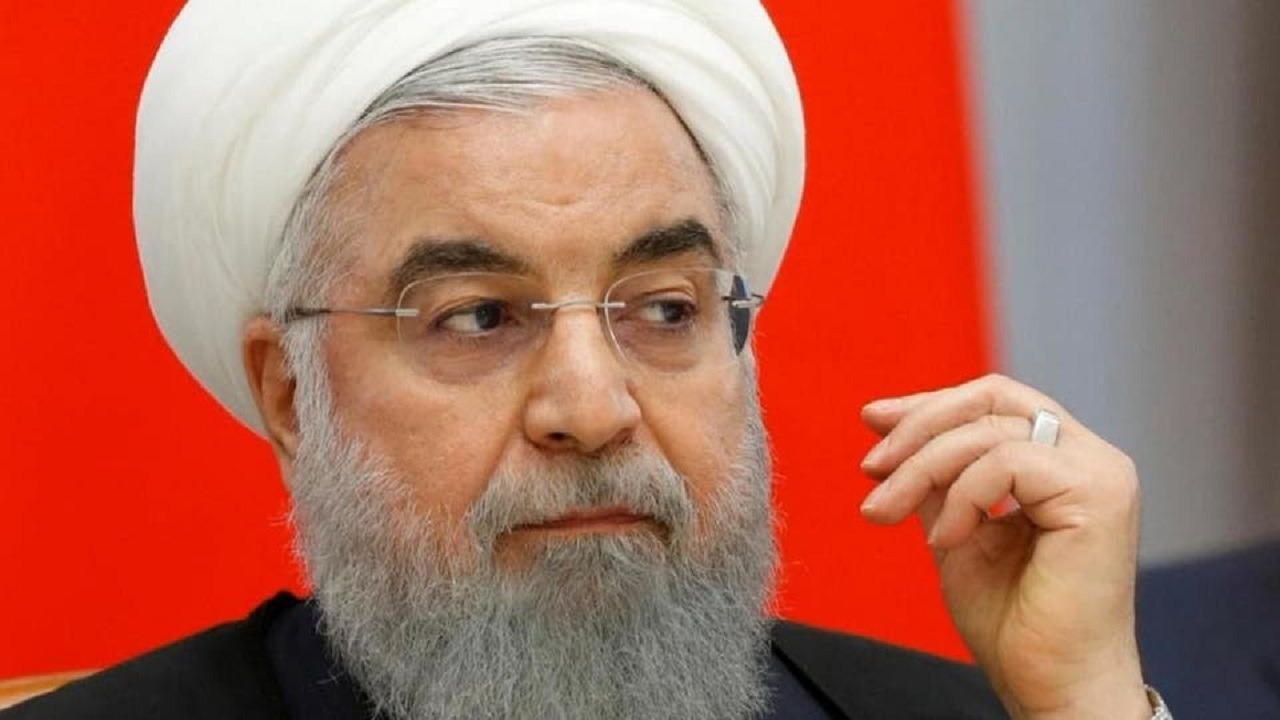 نواب إيرانيون يطالبون باستدعاء روحاني للمساءلة