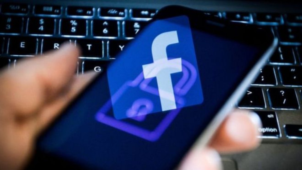 «فيسبوك» في طريقها لحظر الإعلانات السياسية