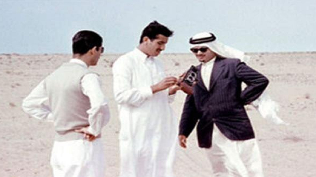صورة قديمة لأول كاميرا شخصية يقتنيها الملك سلمان قبل نحو 60 عاما