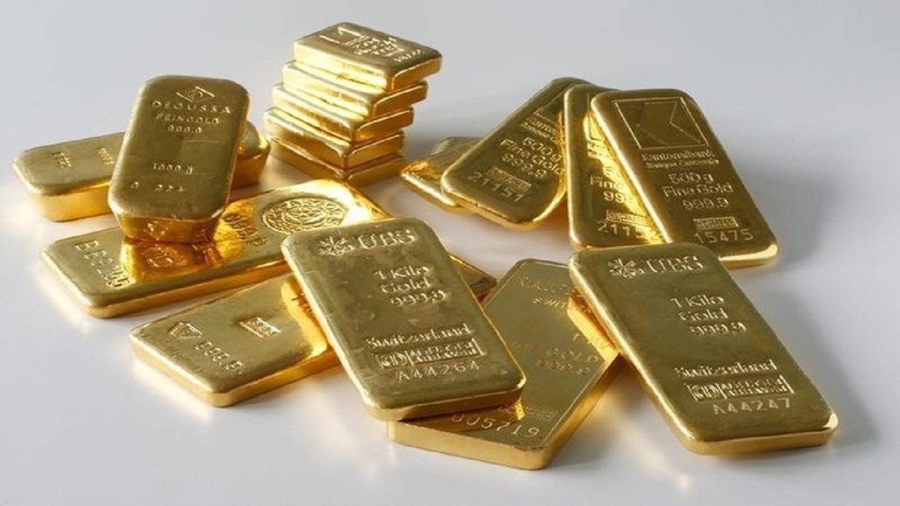 الذهب يواصل ارتفاعه والأسعار تلامس مستويات قياسية عند 2051 دولار