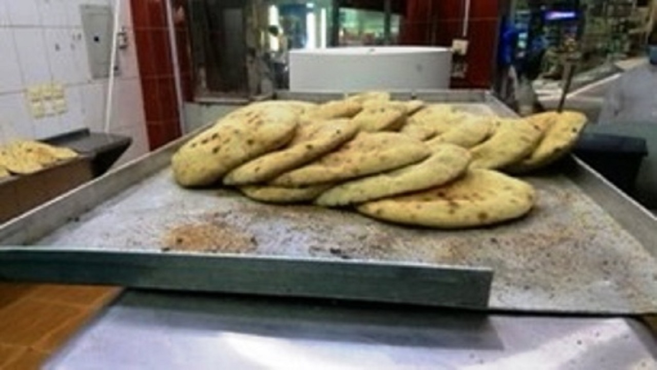 حشرات وأغذية مجهولة في مطعم بغزة مكة