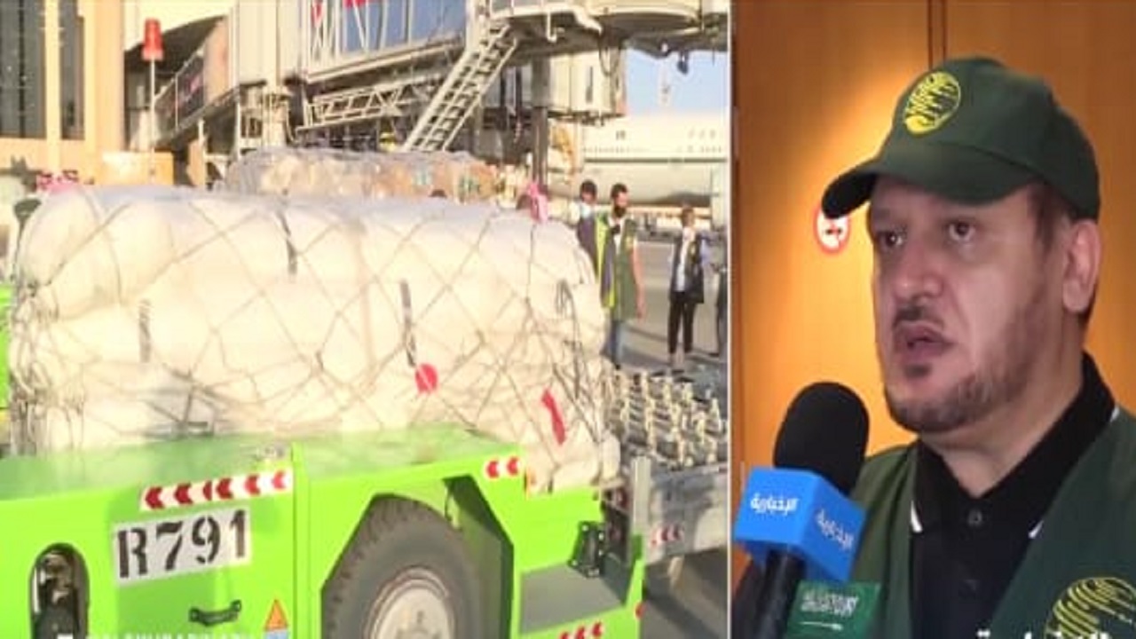 بالفيديو.. وصول أول طائرة سعودية للبنان والكشف عن آلية توزيع المساعدات