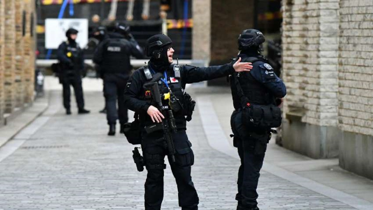 اشتباكات بين الشرطة البريطانية والمسلمين خلال احتفالهم بعيد الأضحى