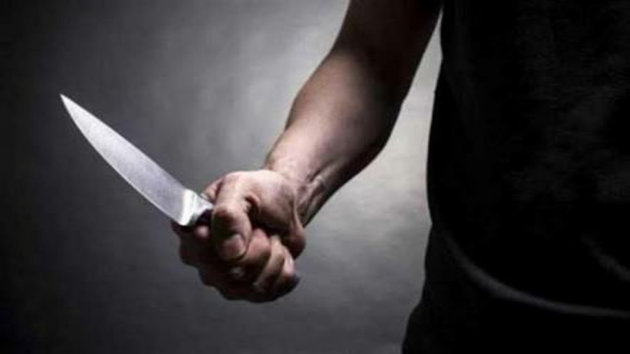 شاب يقتل زوج شقيقته نحرا بالسكين بسبب علاقة مشبوهة 