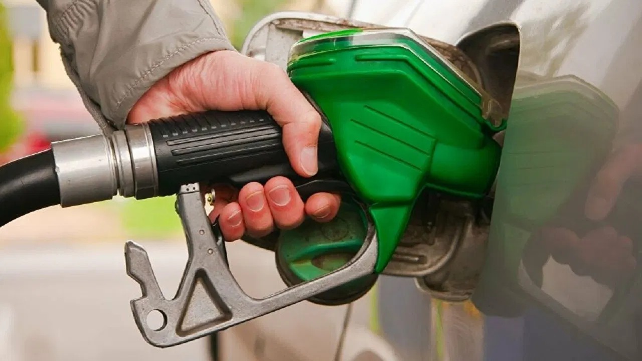 ترقب لإعلان أرامكو أسعار البنزين الجديدة