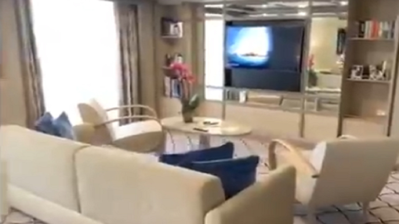 بالفيديو .. سفينة فاخرة تطلق رحلات ترفيهية ضمن موسم صيف السعودية