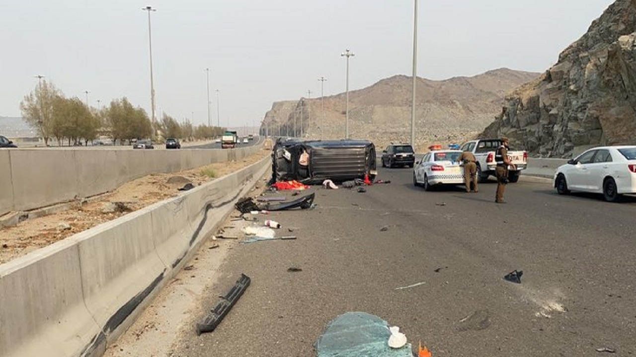 مصرع وإصابة 5 أشخاص في حادث مروع على طريق &#8220;مكة – جدة &#8221; السريع