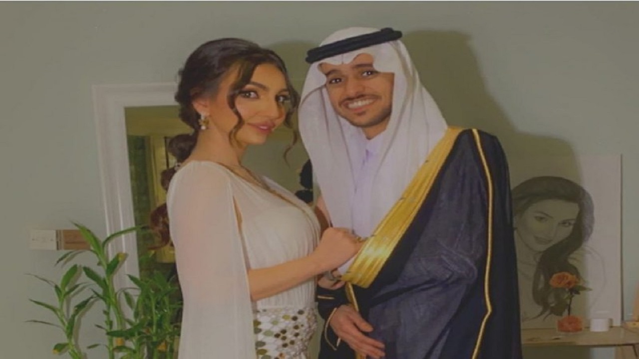 شاهد.. فيديو جديد لعايض يوسف وزوجته هبة حسين يثير الجدل