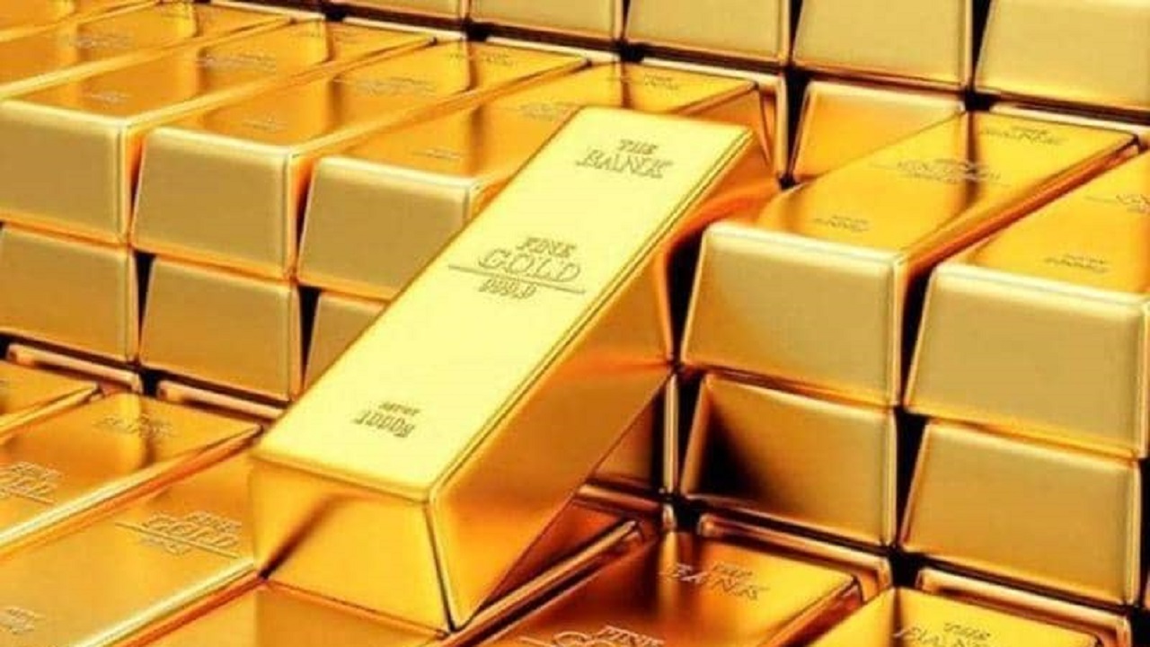 الذهب يلامس أقل مستوى في 6 أسابيع تحت ضغط الدولار القوي