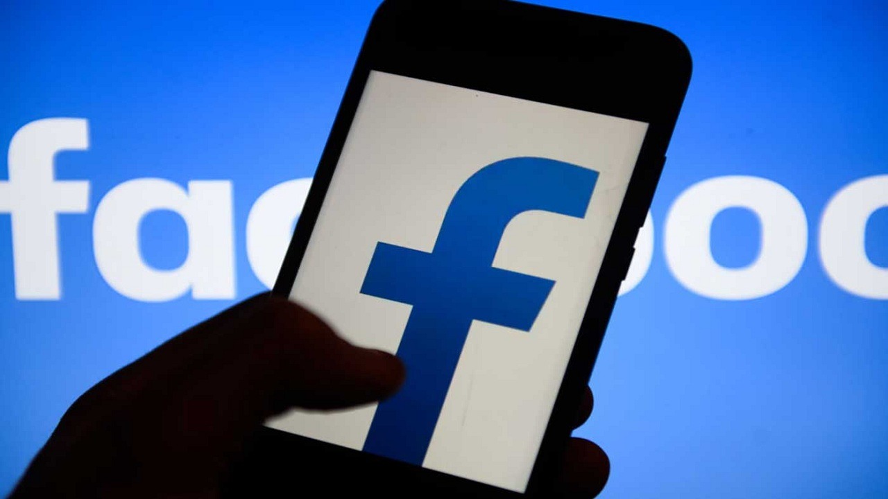 «فيسبوك» أمام القضاء مرة اخرى بتهمة التجسس