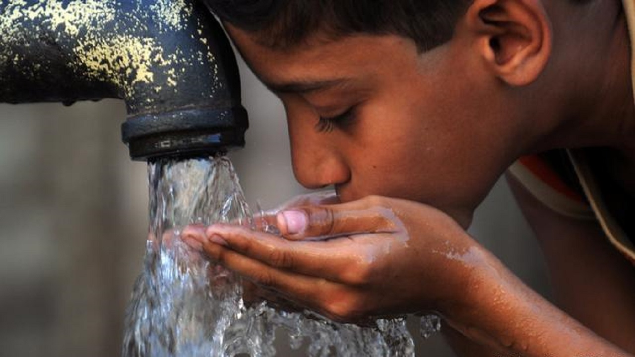 مخاطر تهدد بحرمان الإنسان من مياه الشرب في الـ 30 عاما المقبلة