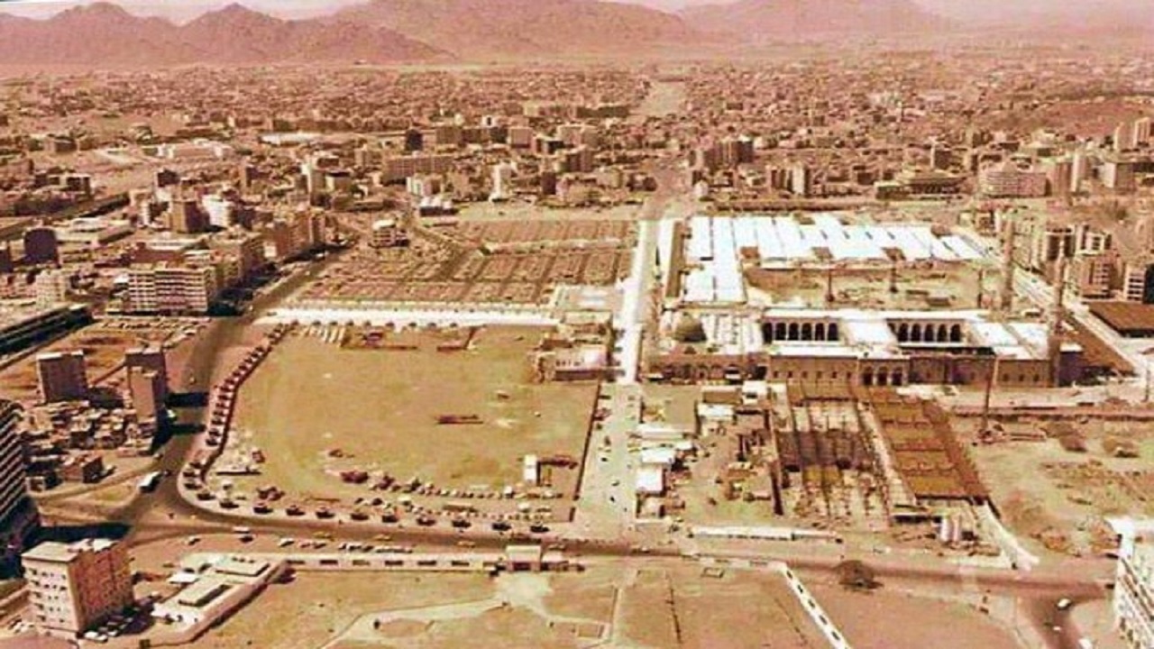 صورة قديمة للمسجد النبوي الشريف قبل 37 عاما
