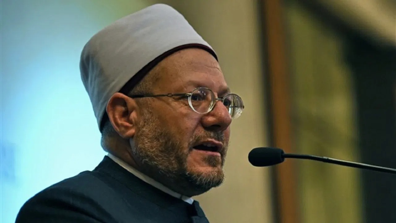 مفتي مصر يوضح حكم الصلاة في مساجد مخالفة