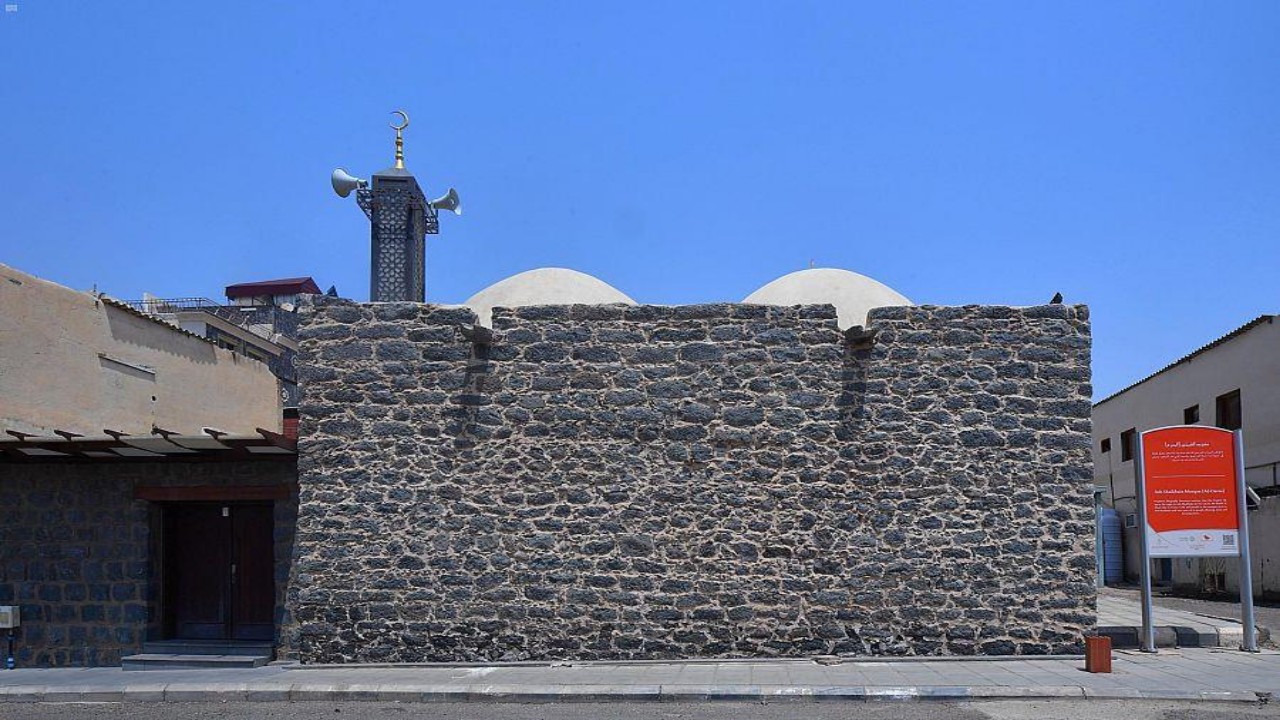 بالصور.. أبرز المعلومات عن «مسجد الدرع» بالمدينة المنورة وسبب تسميته بهذا الاسم
