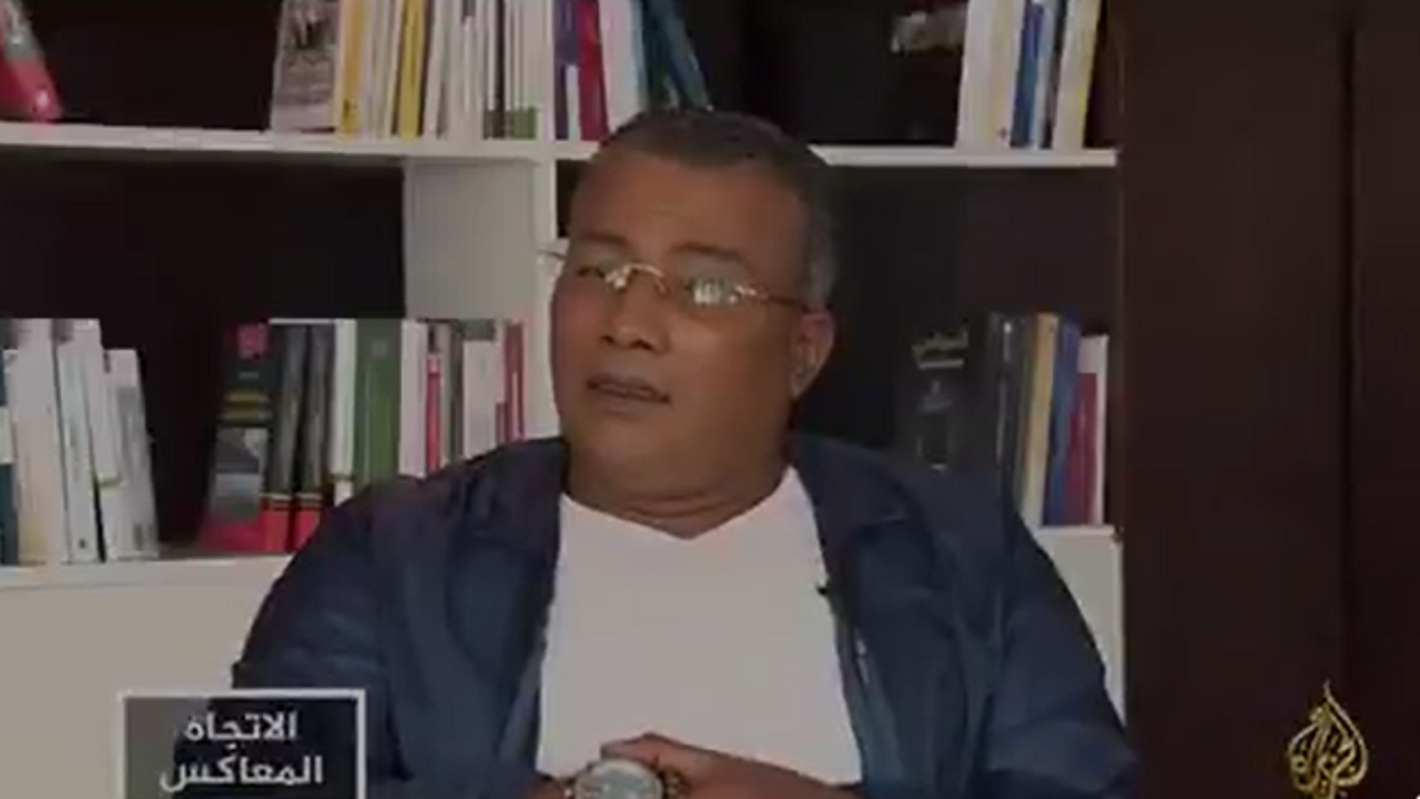 إعلامي ليبي يٌفحم مذيعة الجزيرة ويربكها في 35 ثانية بتعليقه على التدخل القطري في ليبيا &#8221; فيديو &#8220;