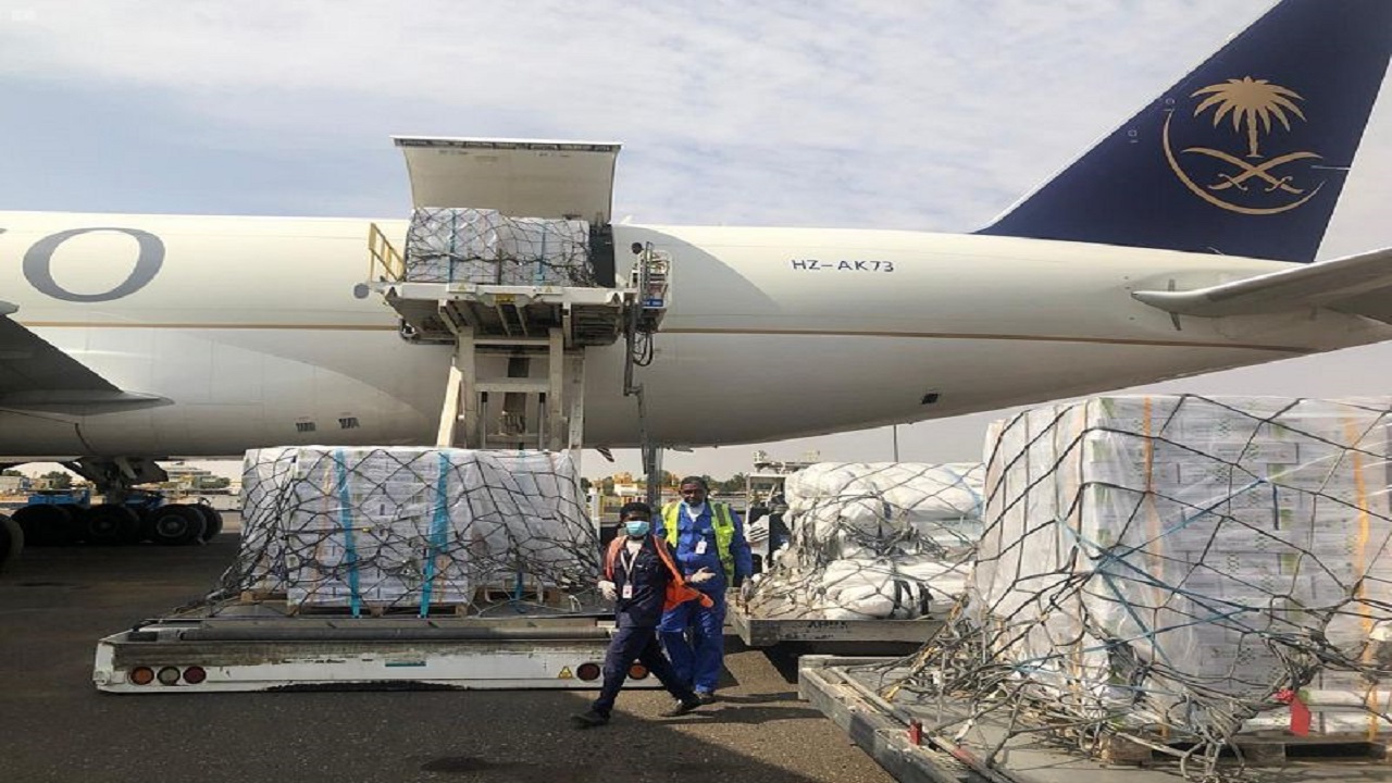 وصول طائرة إغاثية سعودية إلى السودان لمساعدة متضرري كارثة السيول