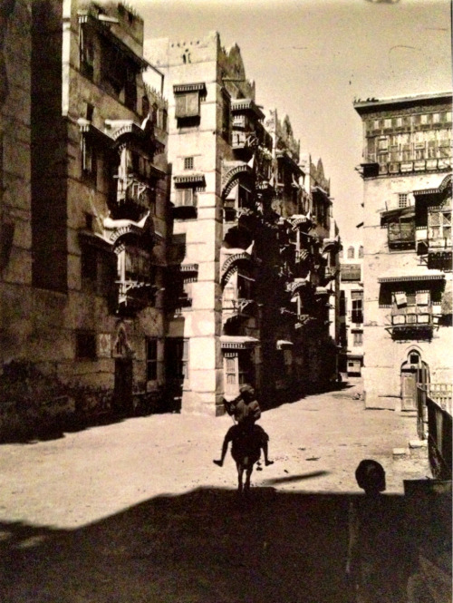 أحد شوارع جدة عام 1363 هـ