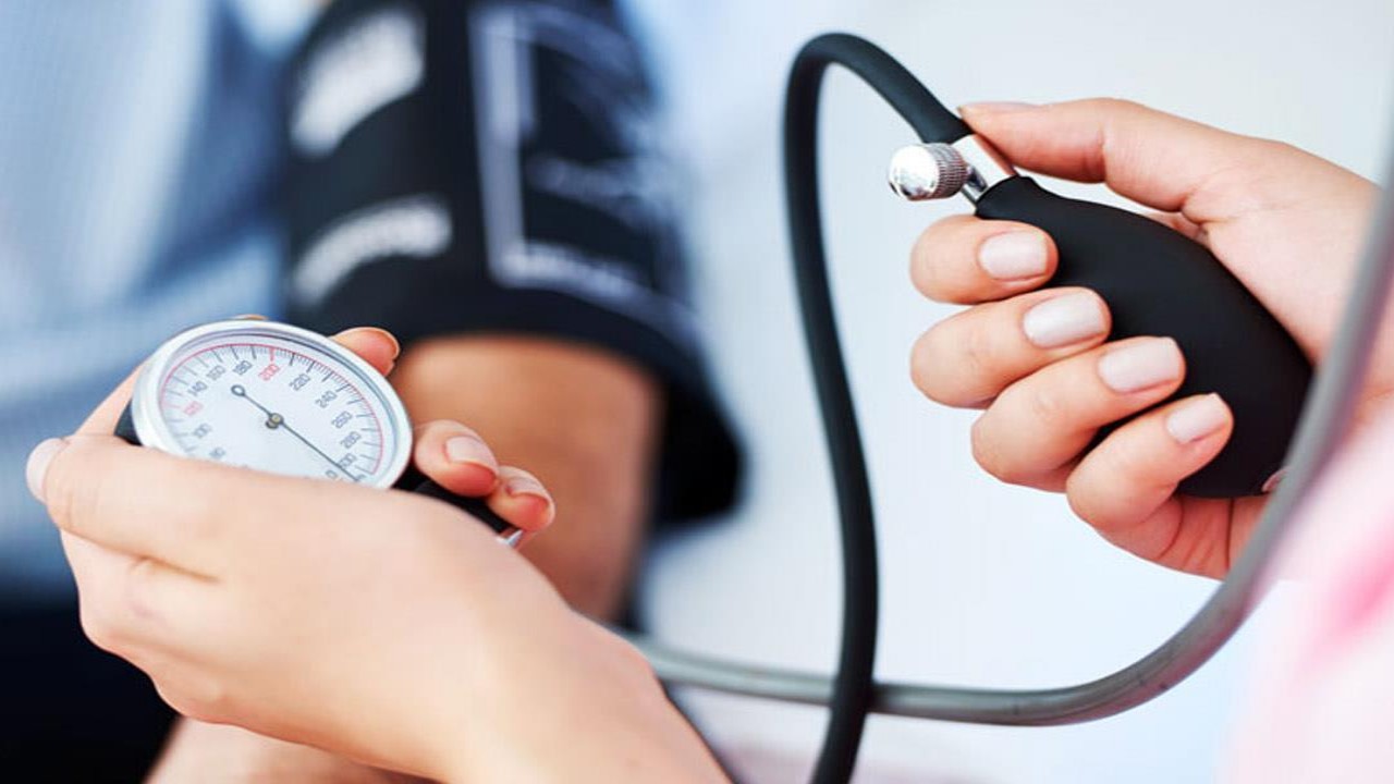 أعراض تشير إلى وصول ضغط الدم لمستويات خطيرة