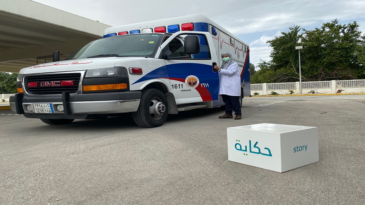 أول مواطنة تقود سيارة إسعاف تشجع النساء للعمل بهذا التخصص