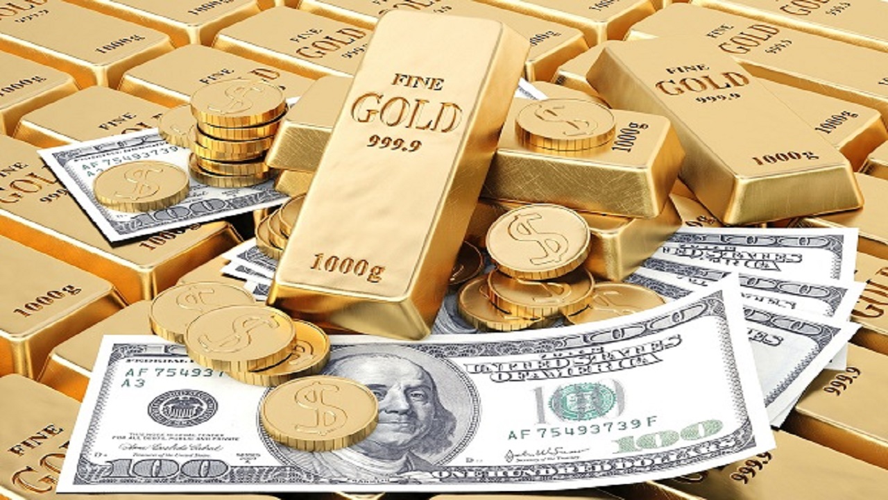 الذهب يتراجع مع تمسك الدولار بمكاسبه